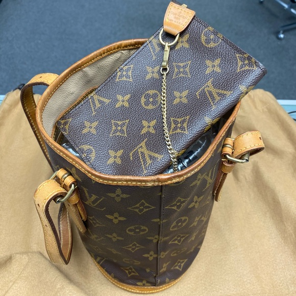 Louis Vuitton monogram bucket bag with pouch - Picture 3 of 12